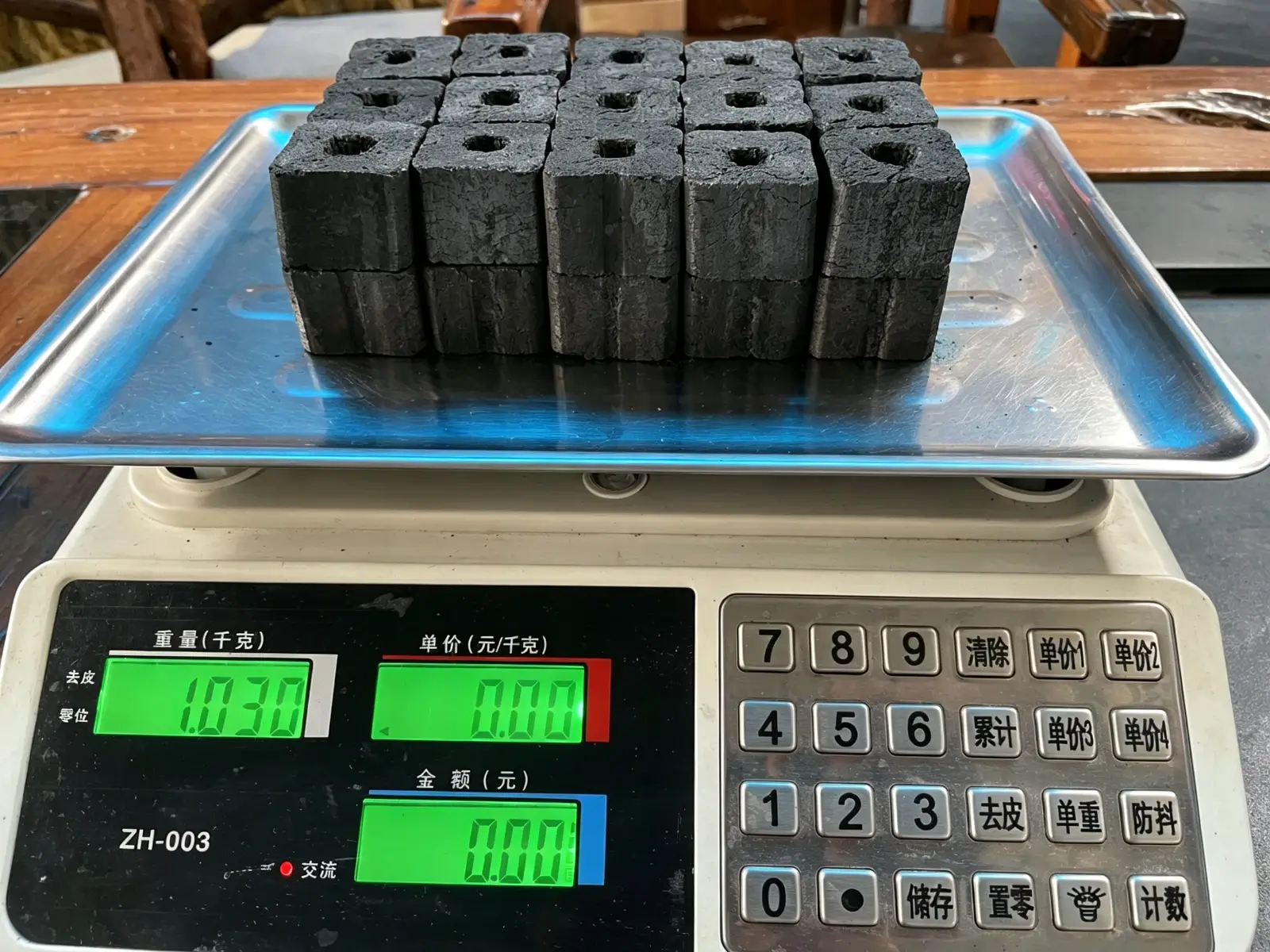 img 02 charcoal scale